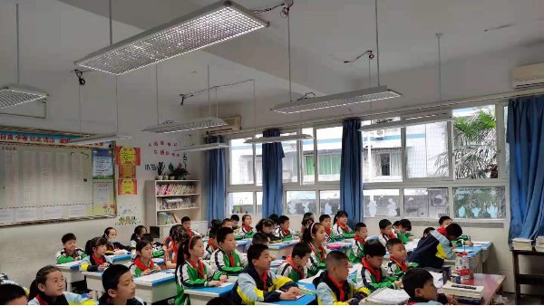 案例｜重慶市豐都縣第一小學(xué)教室照明改造，呵護(hù)學(xué)生視力健康